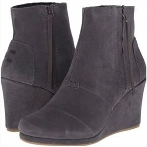 Toms Charcoal Wedge Ankle Boots / Winter ❄️